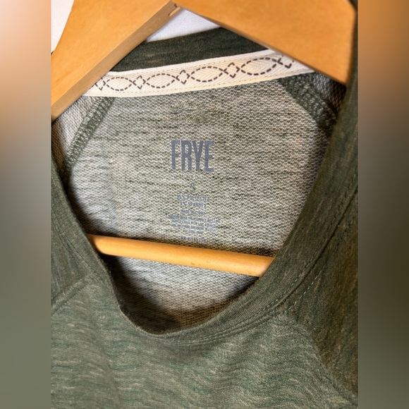 FRYE Unisex Pajama Top - Dried Herbs Green - Size Small - Picture 4 of 5
